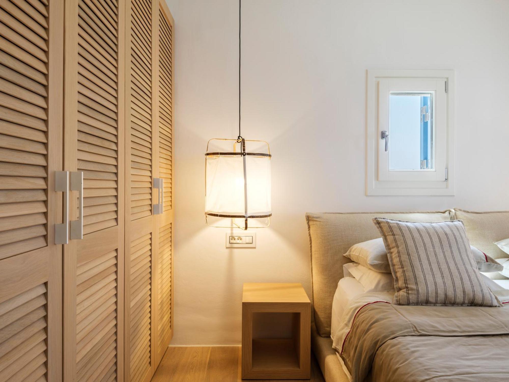 V&V Guest House - Luxury Suites Ornos  Exteriér fotografie