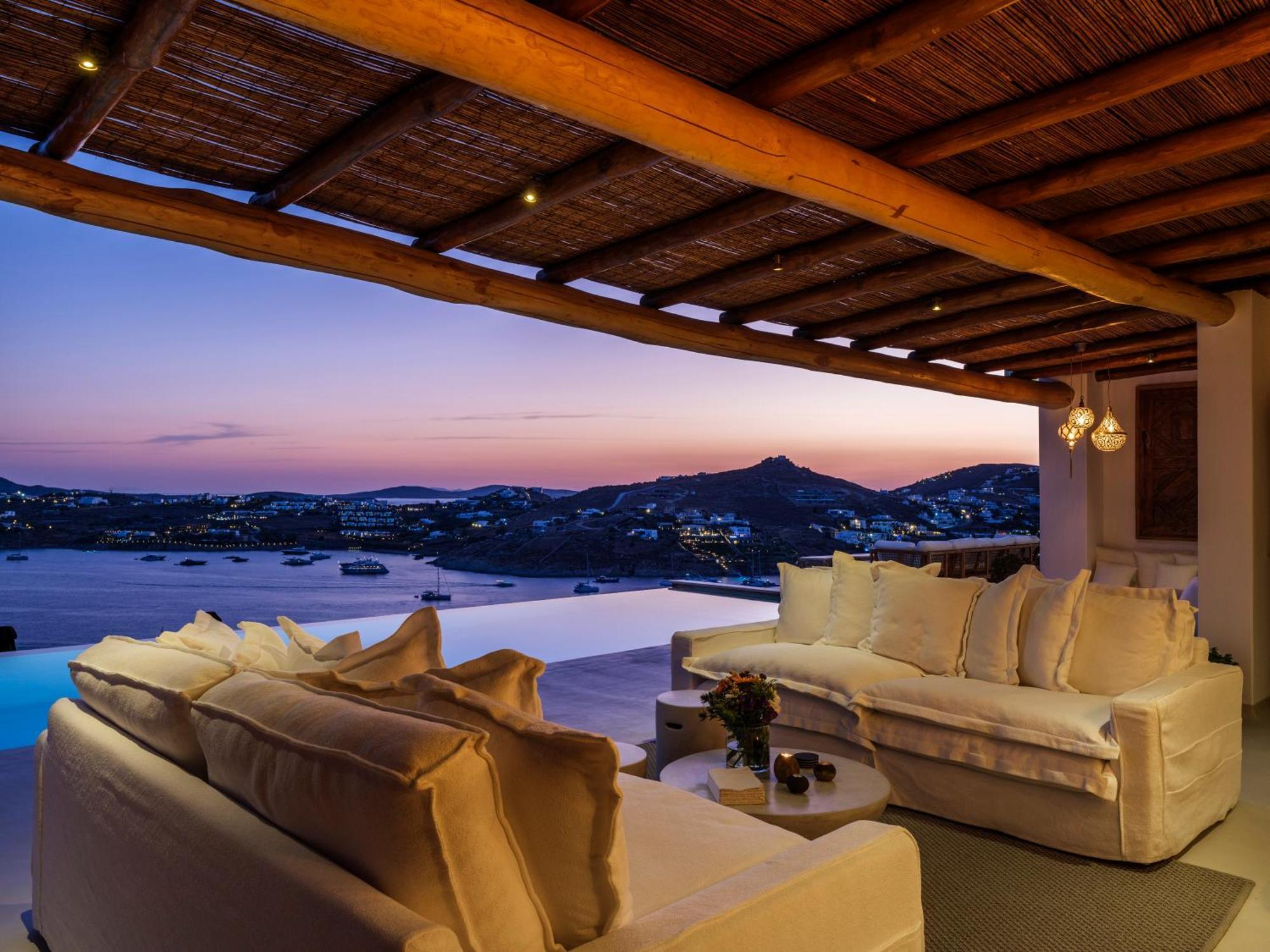 V&V Guest House - Luxury Suites Ornos  Exteriér fotografie